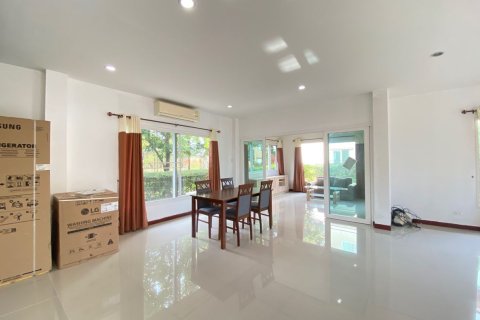 House in Chiang Mai, Thailand 3 bedrooms № 167136 - photo 4