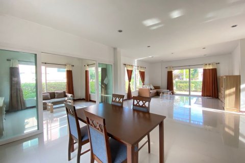 House in Chiang Mai, Thailand 3 bedrooms № 167136 - photo 3