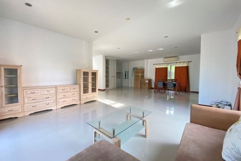 House in Chiang Mai, Thailand 3 bedrooms № 167136 - photo 2