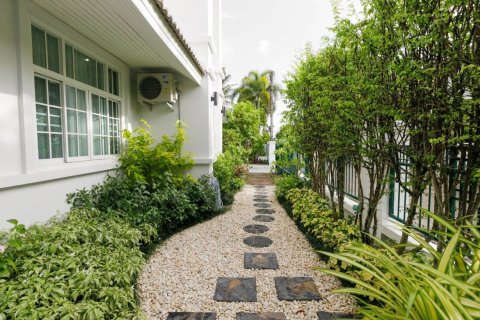 Villa in Chiang Mai, Thailand 6 bedrooms № 167142 - photo 4