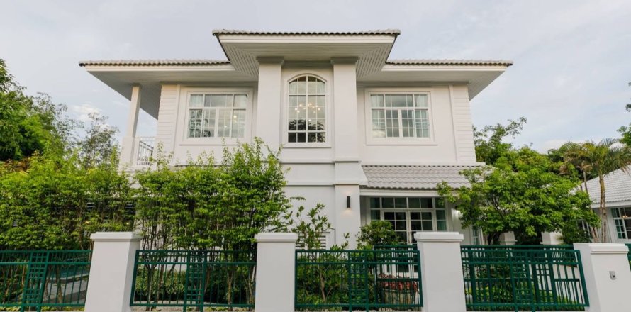 Villa in Chiang Mai, Thailand 6 bedrooms № 167142