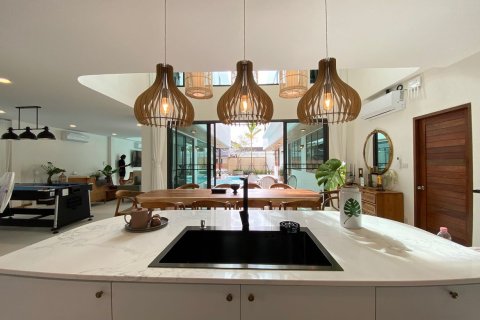 Вилла в Чиангмае, Таиланд с 7 спальнями  № 167139 - фото 14