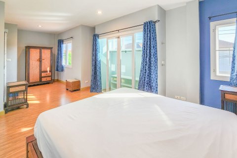 House in Chiang Mai, Thailand 3 bedrooms № 156301 - photo 2