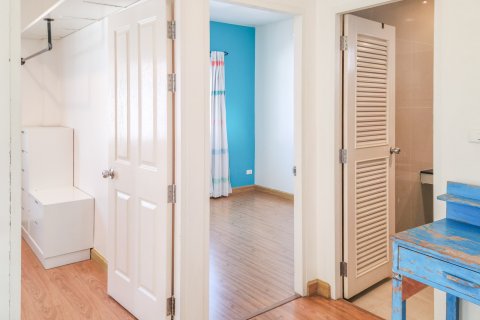 House in Chiang Mai, Thailand 3 bedrooms № 156301 - photo 24