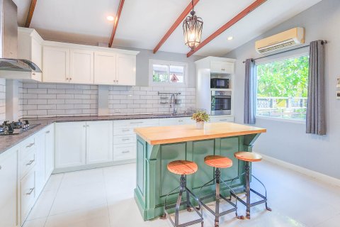 House in Chiang Mai, Thailand 3 bedrooms № 156301