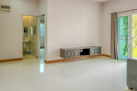House in Chiang Mai, Thailand 3 bedrooms № 156302 - photo 17