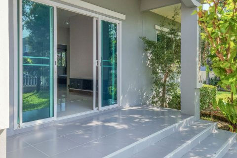 House in Chiang Mai, Thailand 3 bedrooms № 156302 - photo 12