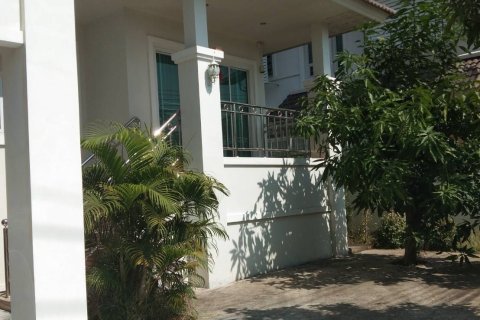 House in San Sai, Thailand 4 bedrooms № 147145 - photo 19