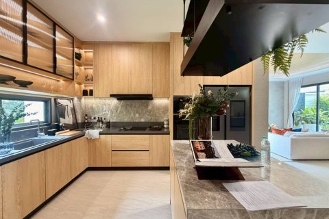 Villa in Pattaya, Thailand 4 bedrooms № 146925 - photo 6