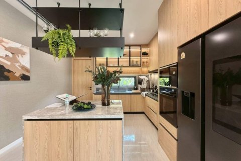 Villa in Pattaya, Thailand 4 bedrooms № 146925 - photo 5