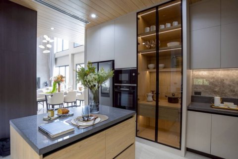 Villa in Pattaya, Thailand 4 bedrooms № 146926 - photo 5