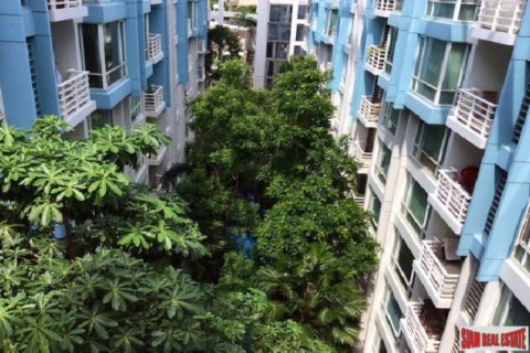 Apartment in Bangkok, Thailand 3 bedrooms № 193089 - photo 4