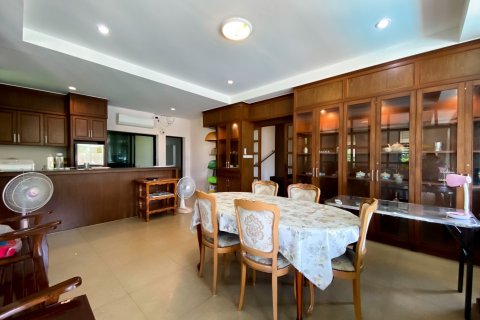 Вилла в Хуа Хине, Таиланд с 3 спальнями  № 168574 - фото 18