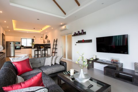 Villa in Hua Hin, Thailand 3 bedrooms № 168571 - photo 13