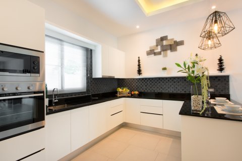 Villa in Hua Hin, Thailand 3 bedrooms № 168571 - photo 17