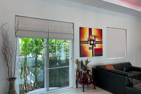 Villa in Sam Roi Yot, Thailand 4 bedrooms № 168569 - photo 9