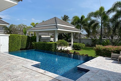 Villa in Sam Roi Yot, Thailand 4 bedrooms № 168569 - photo 22