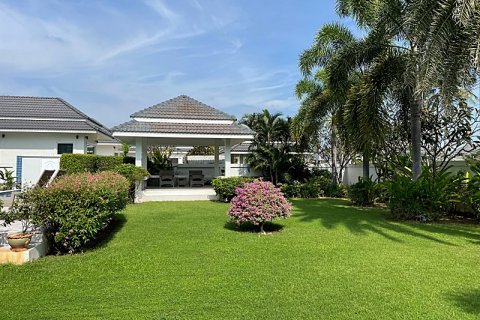 Villa in Sam Roi Yot, Thailand 4 bedrooms № 168569 - photo 30