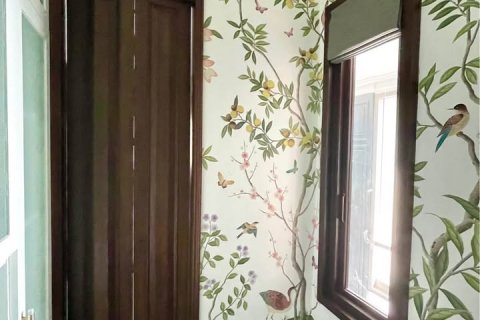 Condo in Bangkok, Thailand, 2 bedrooms № 142981 - photo 13