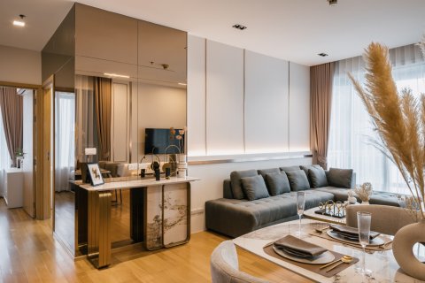 Condo in Bangkok, Thailand, 2 bedrooms  № 142986 - photo 1