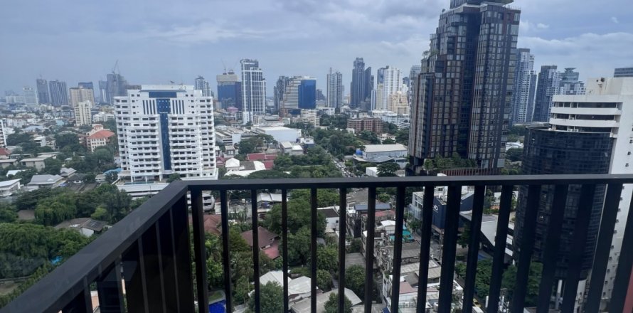 Condo in Bangkok, Thailand, 2 bedrooms  № 157396