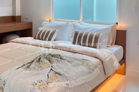 House in Rawai, Thailand 3 bedrooms № 157393 - photo 12