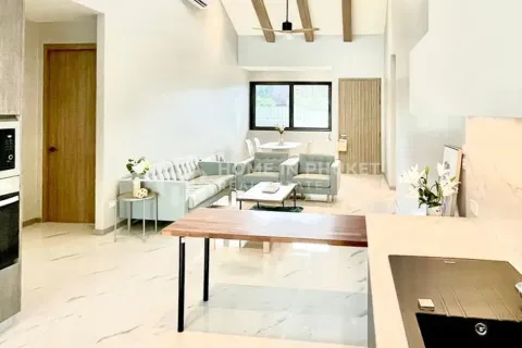 House in Phuket, Thailand 4 bedrooms № 157395 - photo 6