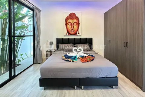 House in Rawai, Thailand 4 bedrooms № 157392 - photo 22