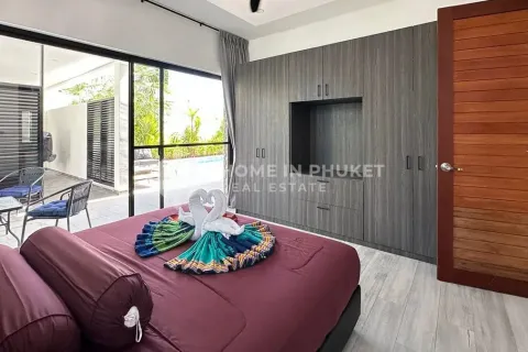 House in Rawai, Thailand 4 bedrooms № 157392 - photo 15