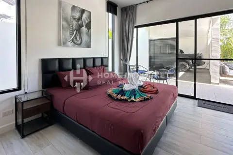 House in Rawai, Thailand 4 bedrooms № 157392 - photo 16