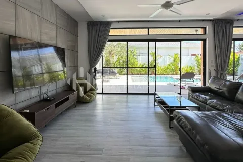 House in Rawai, Thailand 4 bedrooms № 157392 - photo 7
