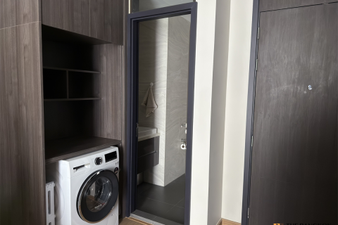 Condo in Bangkok, Thailand, 2 bedrooms  № 186532 - photo 2