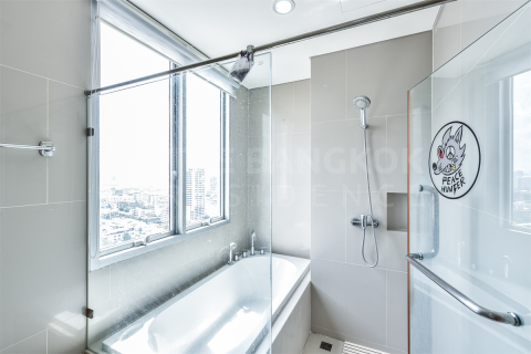 Condo in Bangkok, Thailand, 2 bedrooms  № 185169 - photo 5