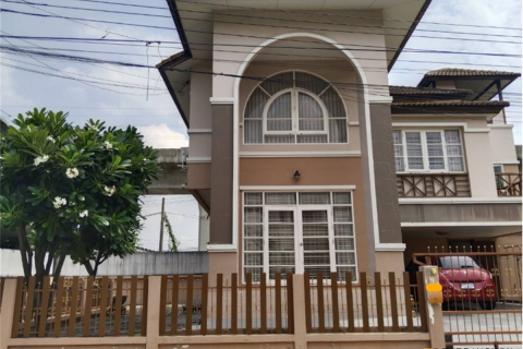 Maison à Bangkok, Thaïlande 4 chambres № 189457