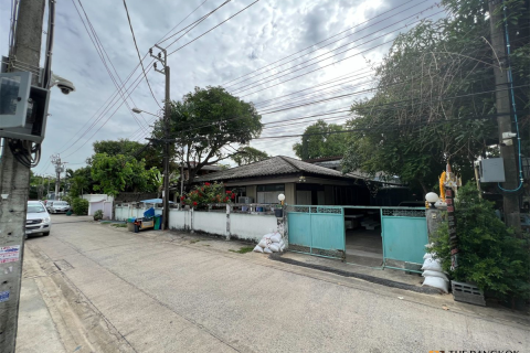 Studio à Bangkok, Thaïlande № 189455