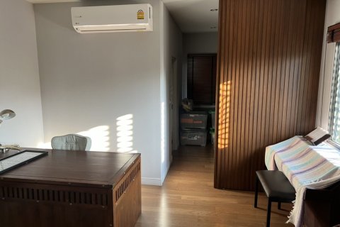 House in Prawet, Bangkok, Thailand 4 bedrooms № 167267 - photo 19