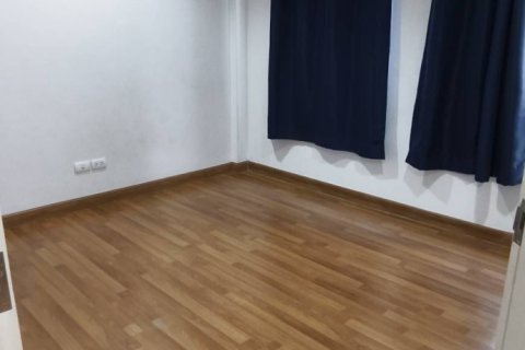 Townhouse in Wang Thonglang, Bangkok, Thailand 3 bedrooms № 167262 - photo 3