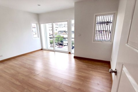 Townhouse in Lat Phrao, Bangkok, Thailand 2 bedrooms № 167265 - photo 5