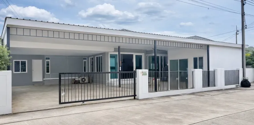 House in Hua Hin, Thailand 5 bedrooms № 167266