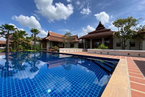 Maison à Chiang Mai, Thaïlande 4 chambres № 113933