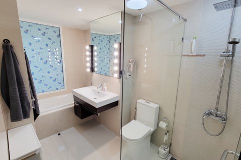 Кондоминиум с 2 спальнями в Пхукете, Таиланд № 139672 - фото 10