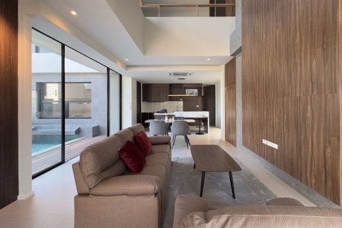 House in Hang Dong, Thailand 4 bedrooms № 139673 - photo 6