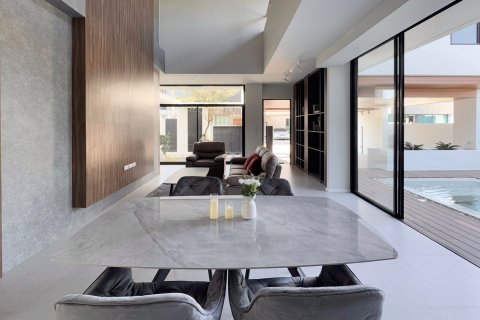 House in Hang Dong, Thailand 4 bedrooms № 139673 - photo 20