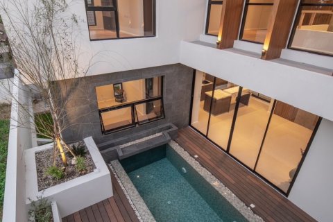 House in Hang Dong, Thailand 4 bedrooms № 139673 - photo 12