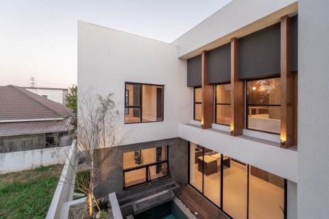House in Hang Dong, Thailand 4 bedrooms № 139673 - photo 13