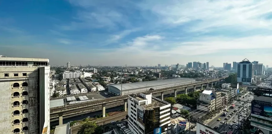 Кондоминиум с 2 спальнями в Хуай Кванге, Бангкок, Таиланд № 138354