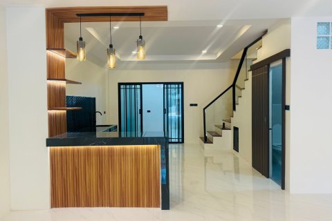 House in Phuket, Thailand 2 bedrooms № 138353 - photo 1