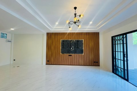 House in Phuket, Thailand 2 bedrooms № 138353 - photo 4