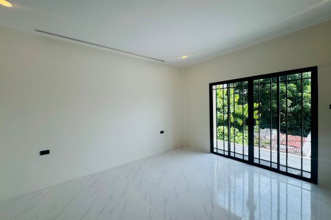 House in Phuket, Thailand 2 bedrooms № 138353 - photo 20