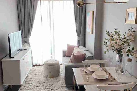 Condo in Bangkok, Thailand, 1 bedroom № 183470 - photo 1